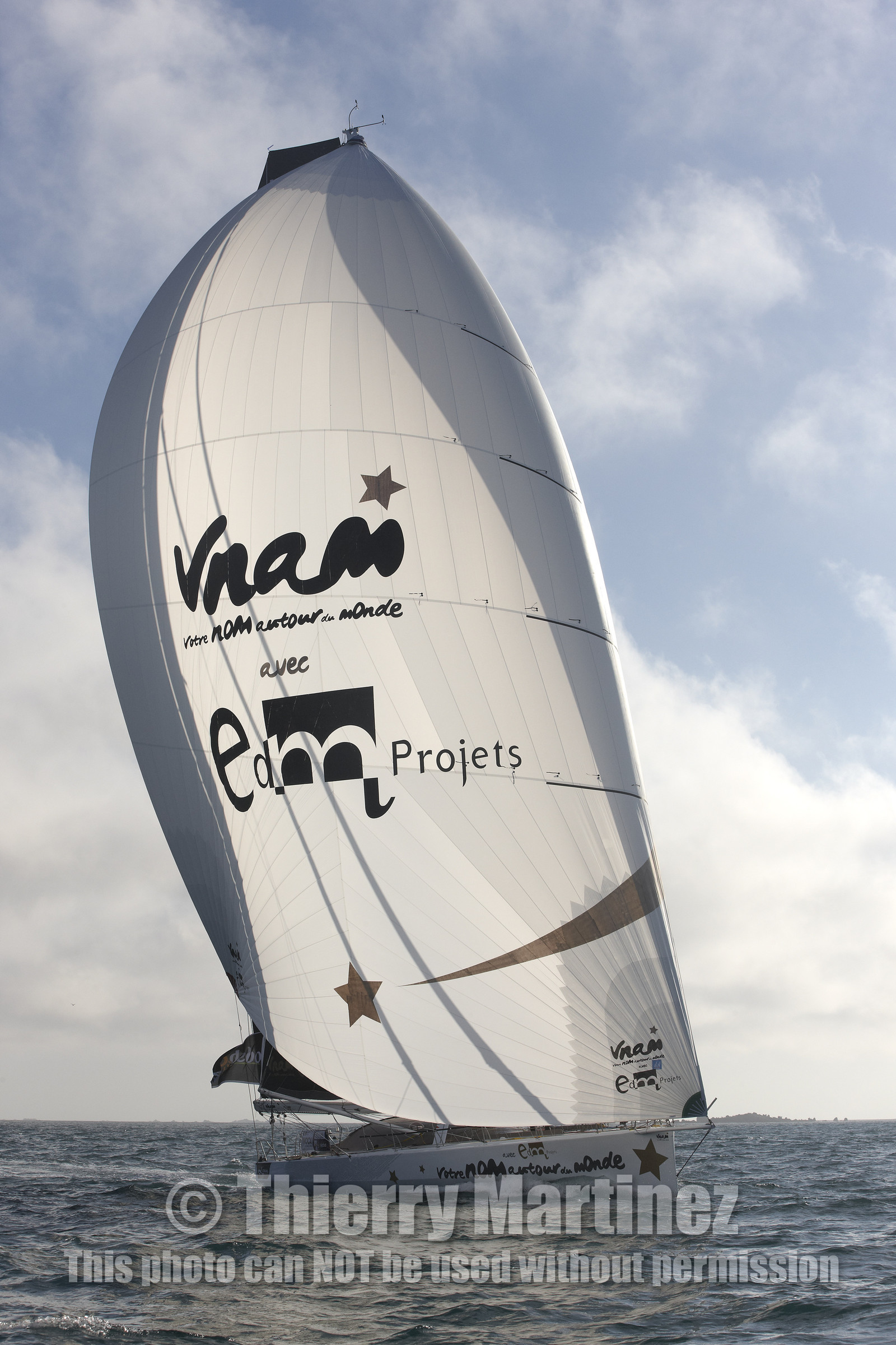 VOTRE NOM AUTOUR DU MONDE , skipper Bertrand de Broc (FRA)