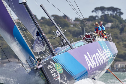 THM-17_065119_team AkzoNobel