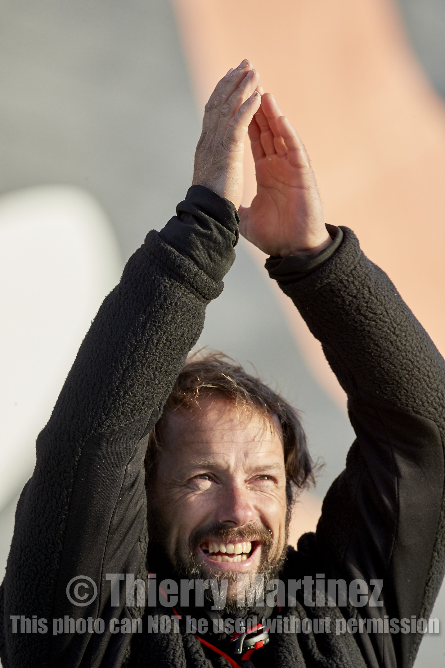 Single-handed sailing round the world record .