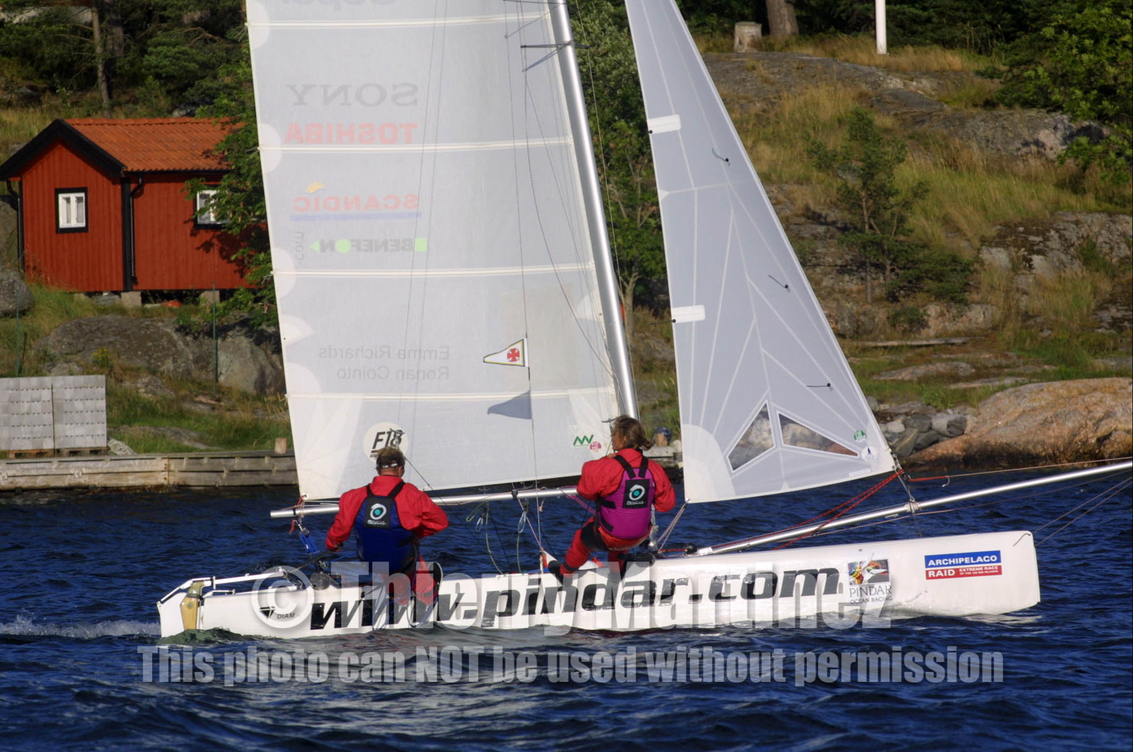 01_0487D-©ThMartinez- Sweden 1st 3rd August 2001. Archipelago Raid (Catamaran Formula 18) .Emma Richards (UK)& Ronan Cointo(FRA)
