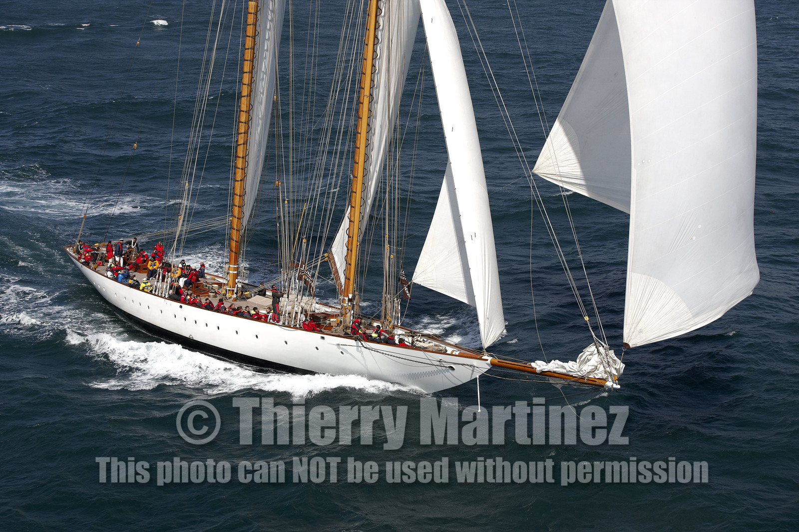 JP Morgan Asset Management Round The Island Race.