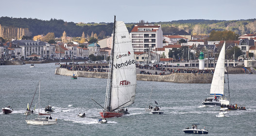 Départ de Jeff Pellet (FRA) sur son bateau COME IN VENDEE POUR UN TOUR DU MONDE;