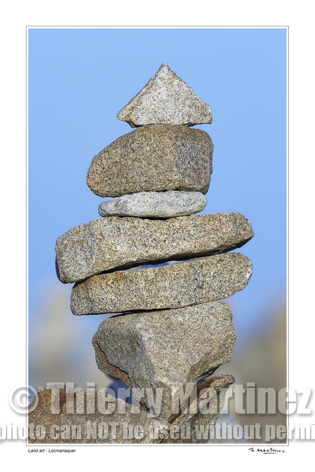 Photo disponible en tirage photo Fine Art,tirage original limités à 30 exemplaires.Chaque tirage est numéroté avec certificat d’authenticité signé.Pour choisir le format et support merci d'utiliser le caddie à coté de la photo.Formats disponibles : Tirage sur papier ( tirage seul) :  30x45 cm   40x60 cm  60x90 cm. Vous pouvez choisir le tirage avec un fond blanc ou noir , à votre convenance. Tirage sur papier contrecollé sur Dibond ( pas de bord blanc ou noir autour de l'image), avec système d'attache au dos:  30x45 cm   40x60 cm  50x75 cm  80x120cm.Tirage sur toile ( Canvas) monté sur chassis bois (pas de bord blanc ou noir autour de l'image), avec système d'attache au dos :  50x75 cm  80x120cm.Expédition ( Dans le monde entier): Colissimo (assurance) avec signature à réception. 48h pour la France métropolitaine.Il est possible de récupérer les tirages à La Galerie du Golfe (sans frais d'expèdition).Conditionnement tirages seuls: tube cylindrique renforcé + boite.