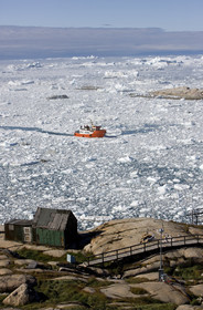 Schooner LA LOUISE sailing on west coast of Greenland.