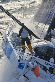 THM-17_000122_VendeeGlobeFinish