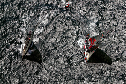 03_0887D © Th.Martinez. Auckland   New Zealand. 15 02 03 America's Cup Day 1.Alinghi (SUI64) vs Team New Zealand (NZL82) First upwind leg, few minutes after the start.