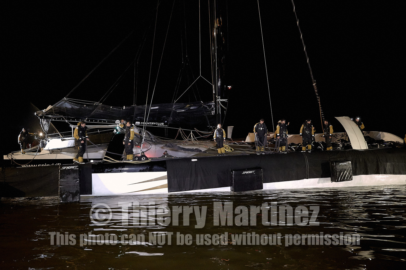 MAXI  SPINDRIFT 2 Jules Verne trophy  2015 2016 attempt.