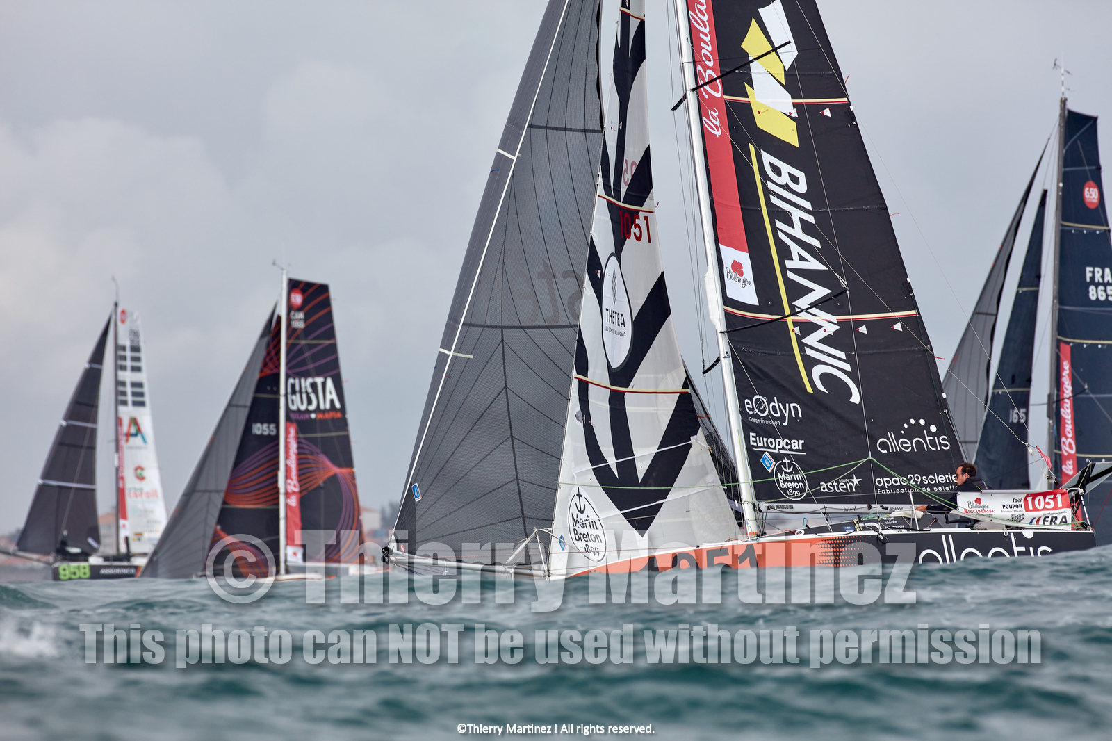23_22477   © Thierry Martinez. LES SABLES D'OLONNE, 85 - FRANCE 25 septembre 2023.Départ MINI TRANSAT 2023. Départ du Dimanche 24 septembre retardé au Lundi 25 Sept .Les Sables d’Olonne (FRA)    Santa Cruz de la Palma ( Canaries)    St François ( Guadeloupe): 4050 NM.