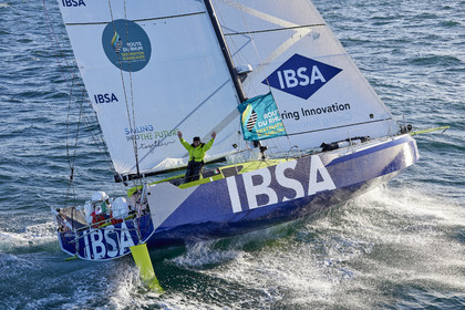 22_38969   © Thierry Martinez.DINARD, FRANCE. 9 Novembre  2022Départ de la 12éme ROUTE DU RHUM, transatlantique course à la voile en solitaire de St Malo(FRA)  à Pointe à Pitre (FRA-Guadeloupe) 3.543 milles nautiques.