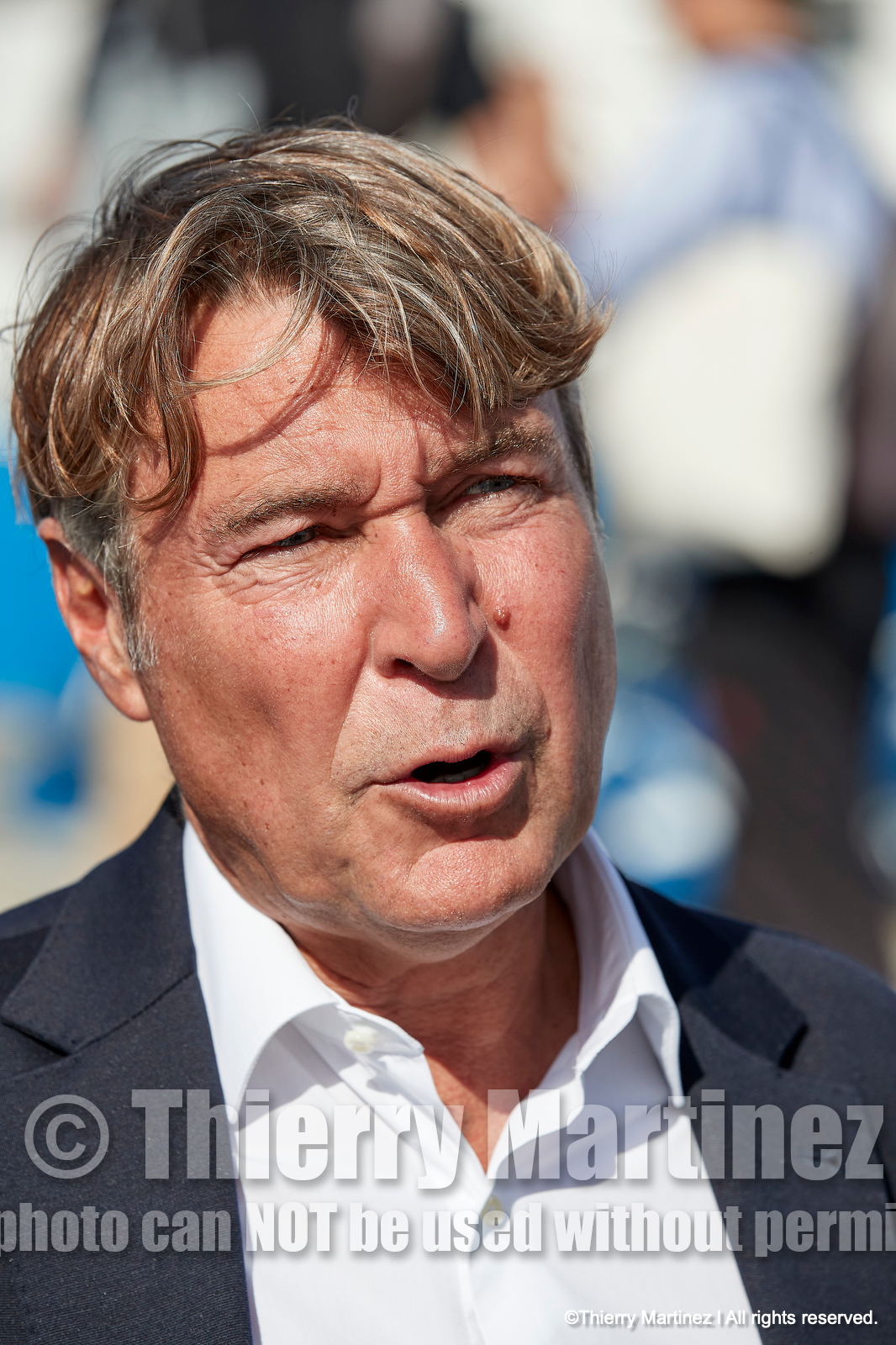 Baptême du trimaran ULTIM de François Gabart « SVR-LAZARIGUE » par Mélanie Laurent à Concarneau.