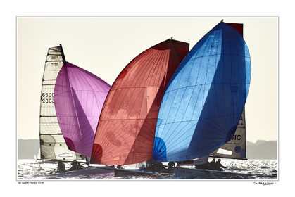 Photo disponible en tirage photo Fine Art,tirage original limités à 30 exemplaires.Chaque tirage est numéroté avec certificat d’authenticité signé.Pour choisir le format et support merci d'utiliser le caddie à coté de la photo.Formats disponibles : Tirage sur papier ( tirage seul) :  30x45 cm   40x60 cm  60x90 cm. Vous pouvez choisir le tirage avec un fond blanc ou noir , à votre convenance. Tirage sur papier contrecollé sur Dibond ( pas de bord blanc ou noir autour de l'image), avec système d'attache au dos:  30x45 cm   40x60 cm  50x75 cm  80x120cm.Tirage sur toile ( Canvas) monté sur chassis bois (pas de bord blanc ou noir autour de l'image), avec système d'attache au dos :  50x75 cm  80x120cm.Expédition ( Dans le monde entier): Colissimo (assurance) avec signature à réception. 48h pour la France métropolitaine.Il est possible de récupérer les tirages à La Galerie du Golfe (sans frais d'expèdition).Conditionnement tirages seuls: tube cylindrique renforcé + boite.