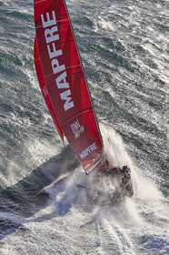 THM-17_106881_VOR-LISBON-LEG2start