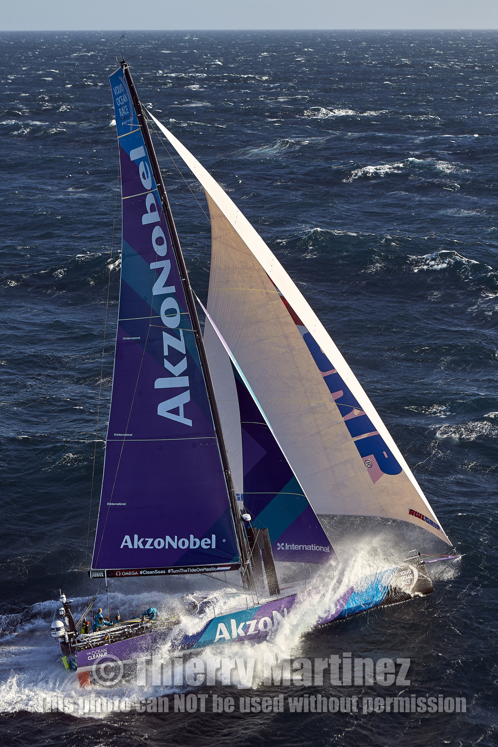 THM-17_105866_VOR-LISBON-LEG2start