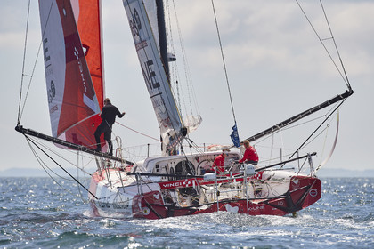 THM-19_15516_ARMEN RACE