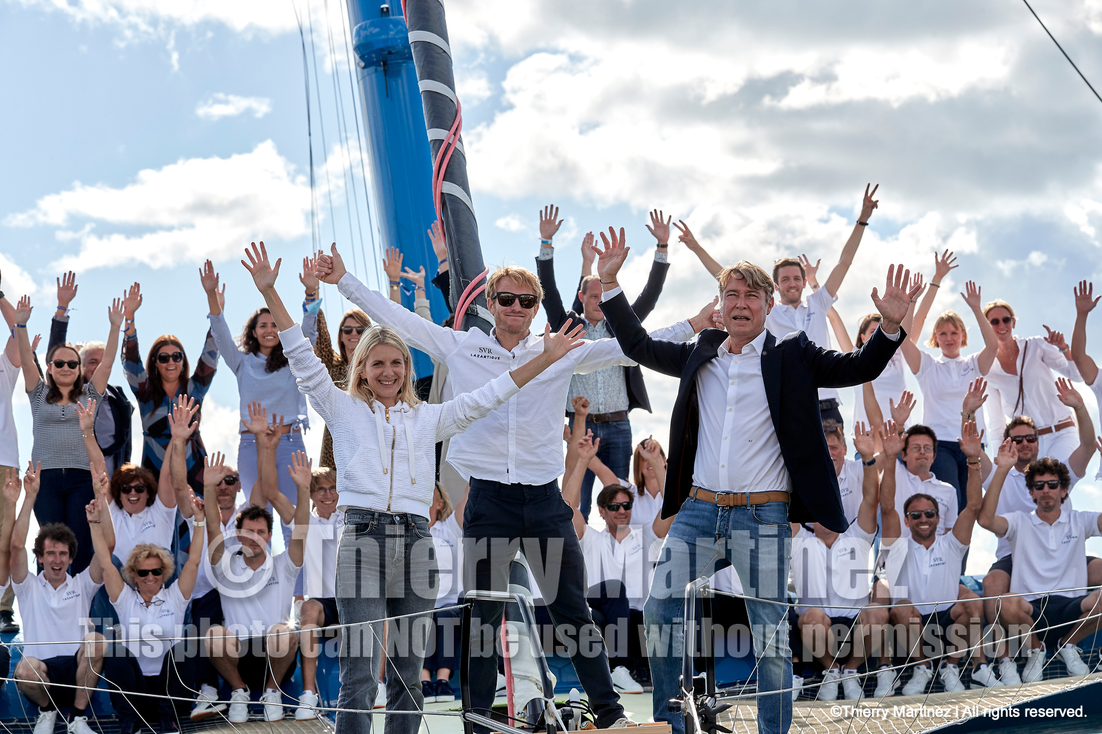 Baptême du trimaran ULTIM de François Gabart « SVR-LAZARIGUE » par Mélanie Laurent à Concarneau.