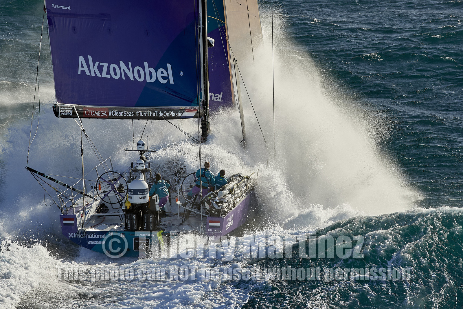 THM-17_105266_VOR-LISBON-LEG2start