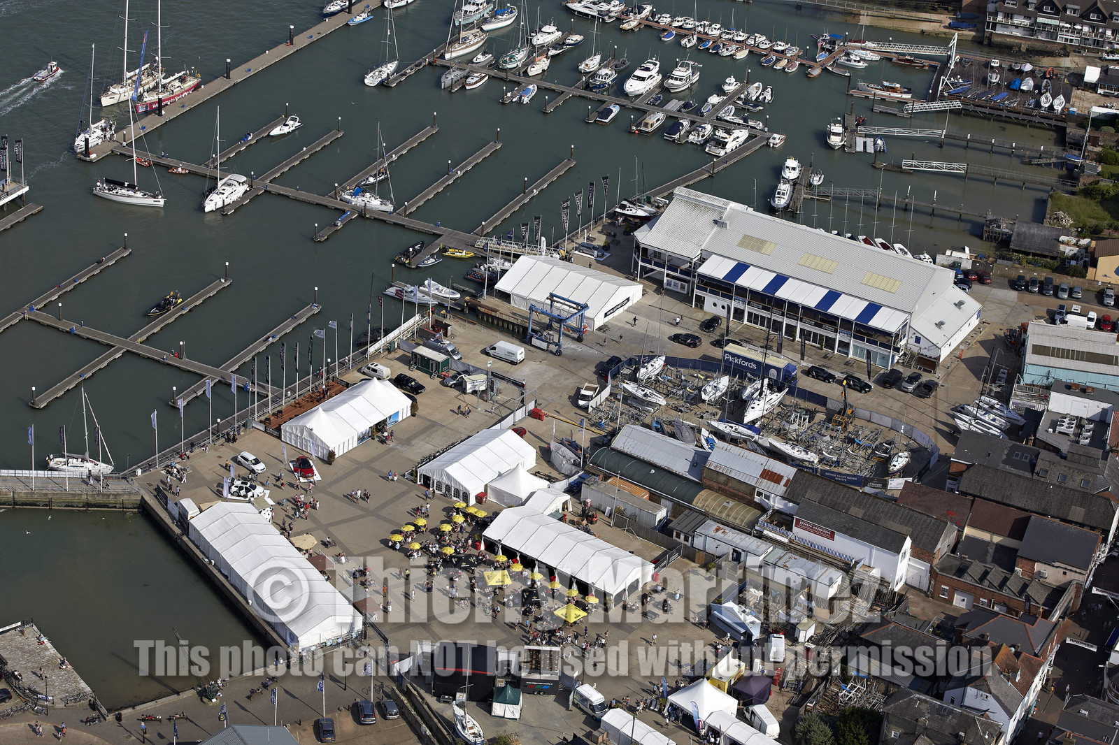 2014 JP Morgan Asset Management Round the Island Race .