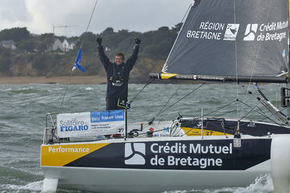 22_34952   © Thierry Martinez.ST NAZAIRE, FRANCE.07 Sept 2022.53éme édition de la Solitaire du Figaro.Arrivée de la 3éme étape , Ronan    St Nazaire.Tom Laperche (Région Bretagne-CMB Performance) vainqueur de l’étape et de l’édition de la Solitaire du Figaro 2022.