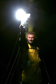 13_02109  2012 13 VENDEE GLOBE. Arrival in Les sables d'Olonne (