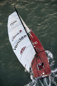 Départ de Jeff Pellet (FRA) sur son bateau COME IN VENDEE POUR UN TOUR DU MONDE;