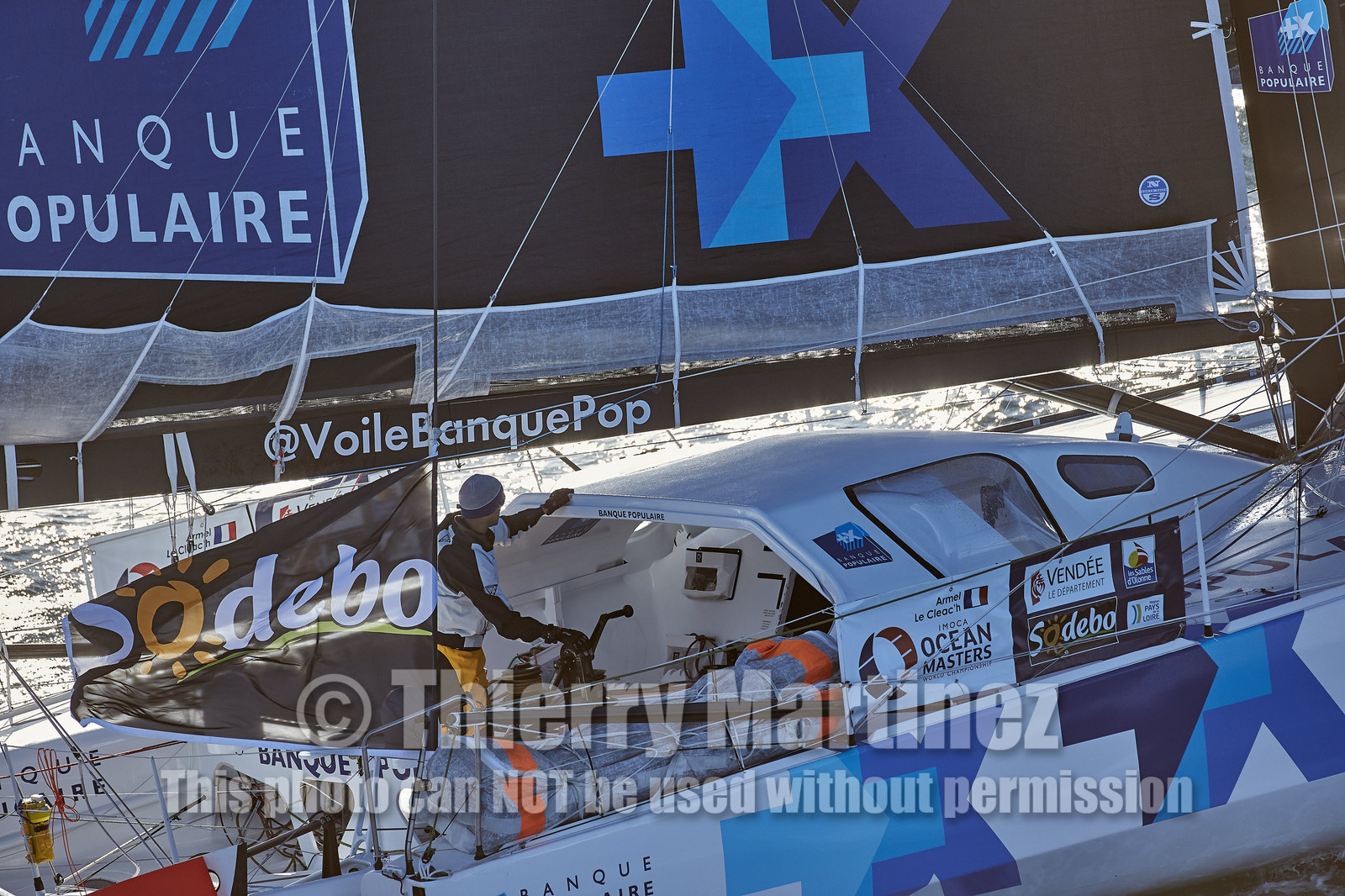 THM-16_80208_VendeeGlobeStart