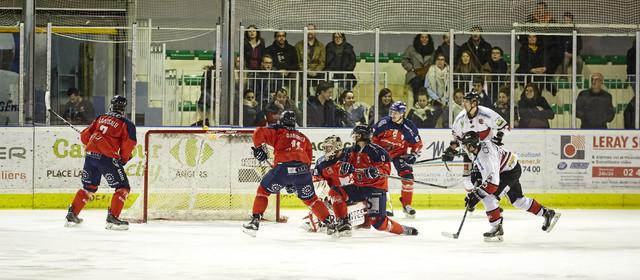 THM_16_01627-HOCKEY