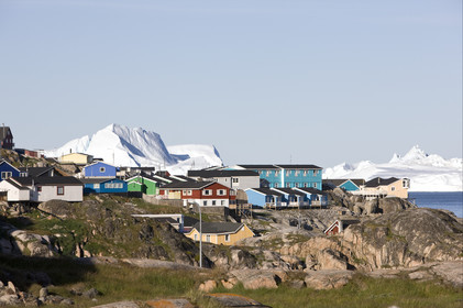 Schooner LA LOUISE sailing on west coast of Greenland.