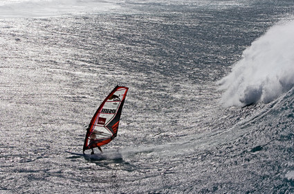 Ho'okipa beach HAWAII - USA . Jan 2007.
