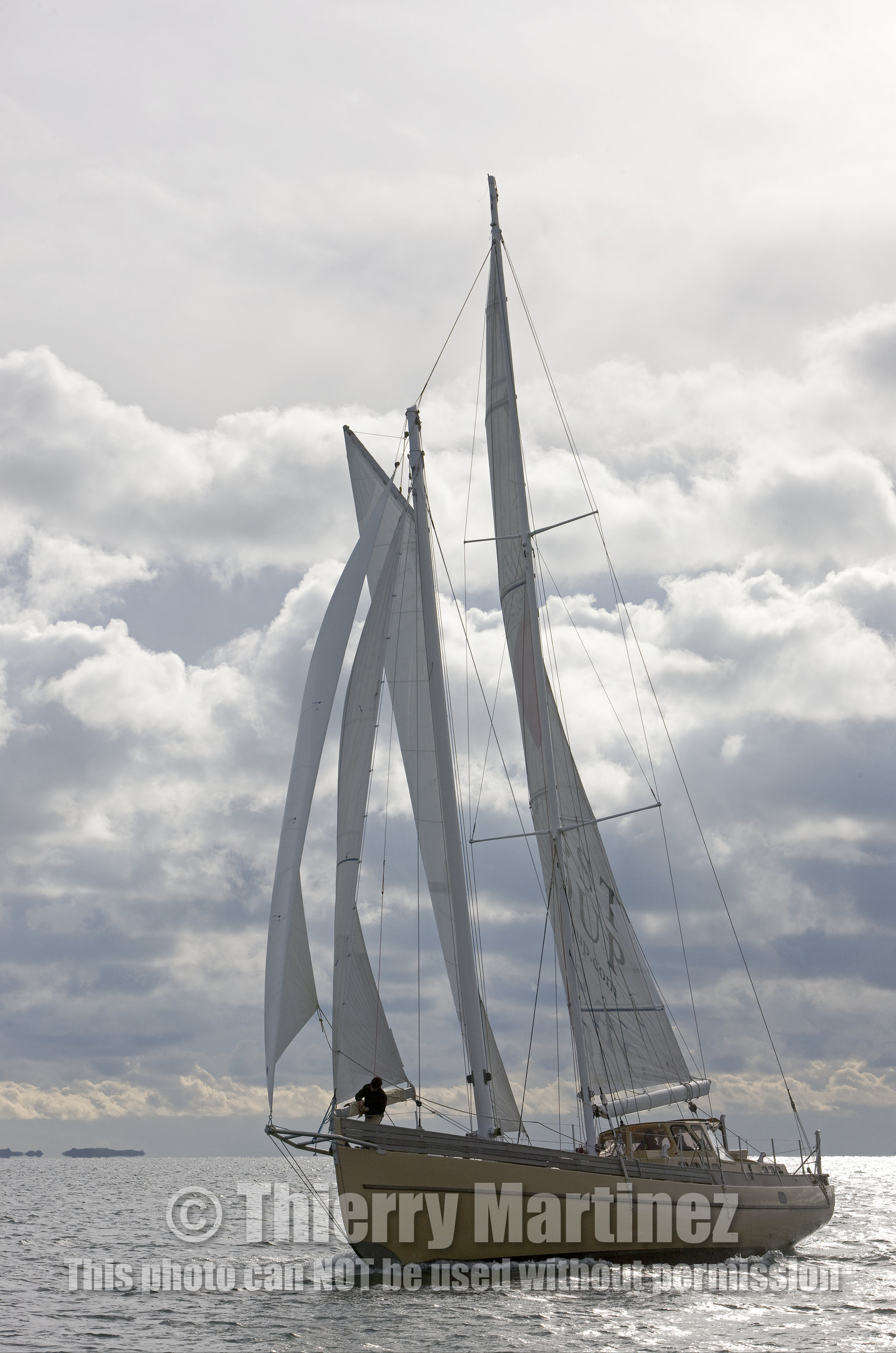 LA LOUISE new schooner  of Thierry Dubois (FRA) Sailing in Golfe du Morbihan (FRA)