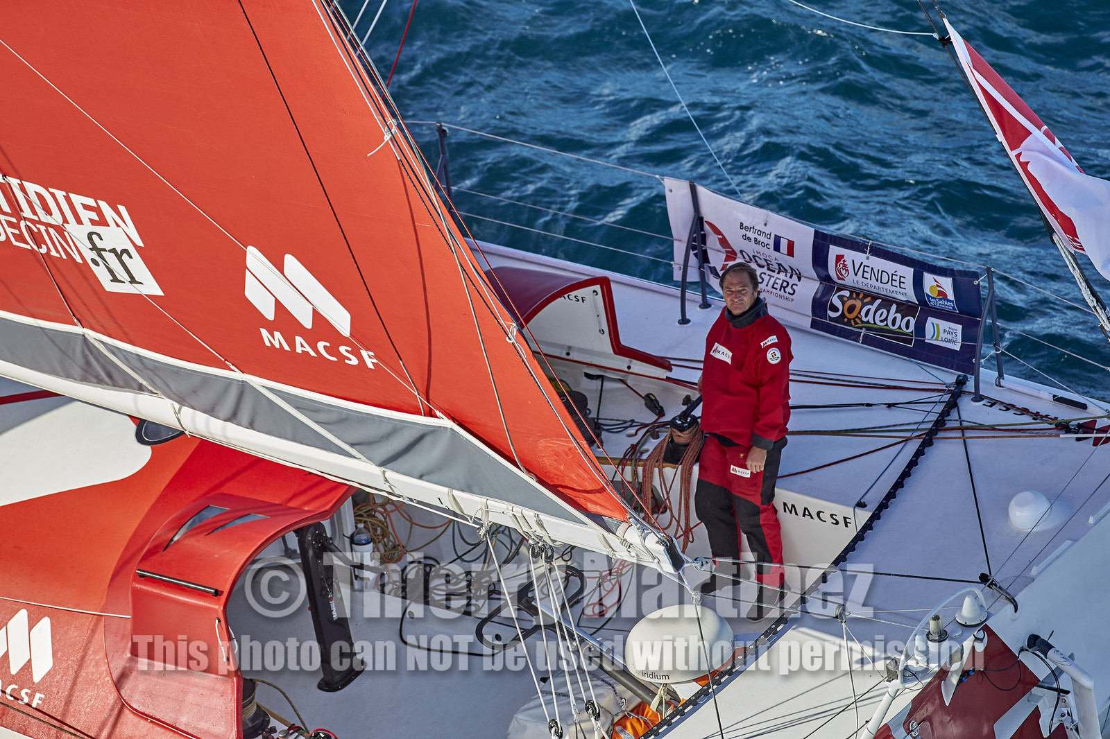 THM-16_81741_VendeeGlobeStart