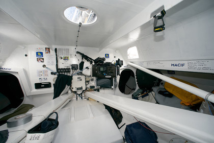 2012 13 VENDEE GLOBE. François Gabart (FRA) MACIF  Winner .