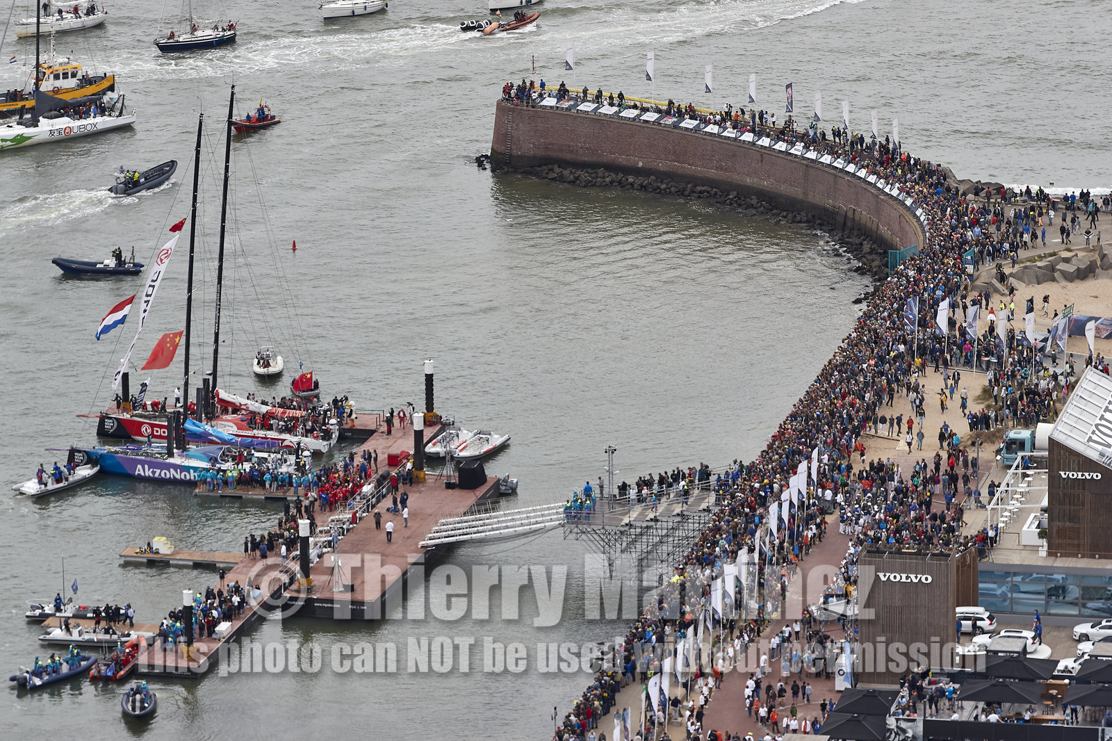 team AkzoNobel  in Volvo Ocean Race 2017-18.