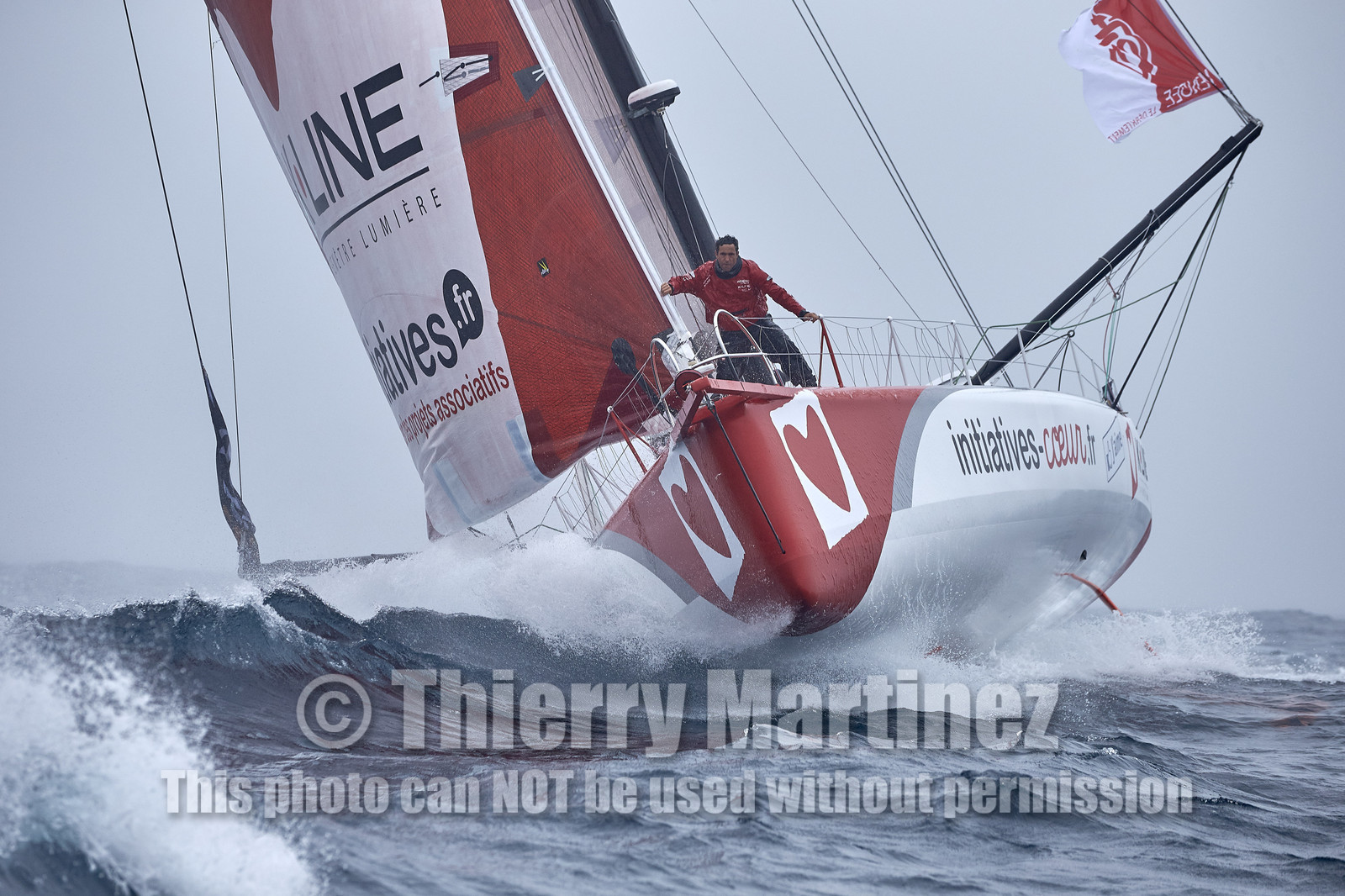16_40333  ©Th.Martinez Sea&Co.  ILE DE GROIX - - FRANCE. 3 Août 2016. .Tanguy De Lamotte (FRA), a bord de l'IMOCA Initiatives-Coeur au large de l'Ile de Groix (FRA) en préparation du Vendée Globe 2016-17.
