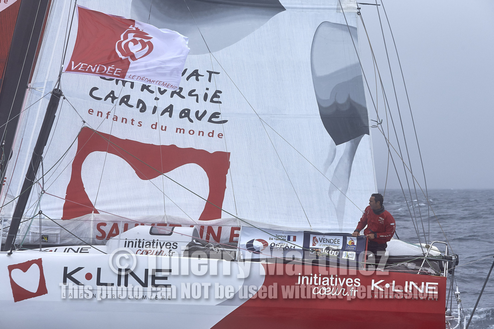 16_40175  ©Th.Martinez Sea&Co.  ILE DE GROIX - - FRANCE. 3 Août 2016. .Tanguy De Lamotte (FRA), a bord de l'IMOCA Initiatives-Coeur au large de l'Ile de Groix (FRA) en préparation du Vendée Globe 2016-17.