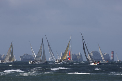 JP Morgan Asset Management Round The Island Race.