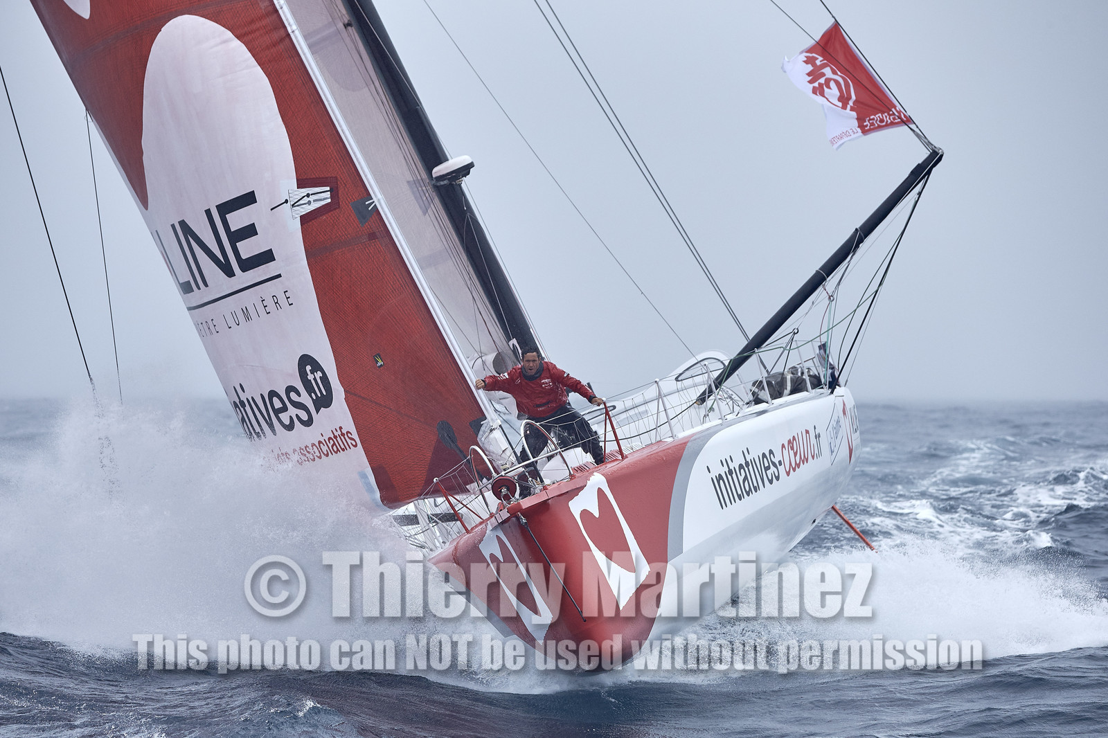 16_40341  ©Th.Martinez Sea&Co.  ILE DE GROIX - - FRANCE. 3 Août 2016. .Tanguy De Lamotte (FRA), a bord de l'IMOCA Initiatives-Coeur au large de l'Ile de Groix (FRA) en préparation du Vendée Globe 2016-17.