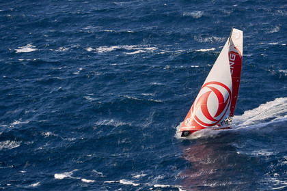 THM-17_106093_VOR-LISBON-LEG2start