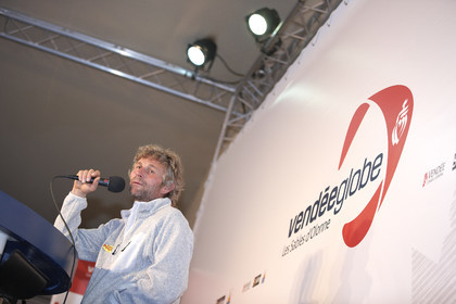 13_02377  2012 13 VENDEE GLOBE. Arrival in Les sables d'Olonne (