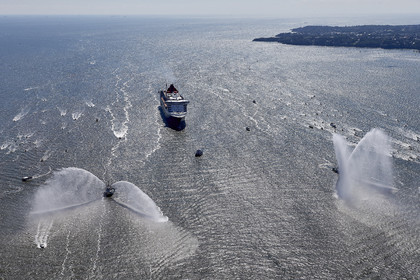 THM_17_040464_THE_BRIDGE