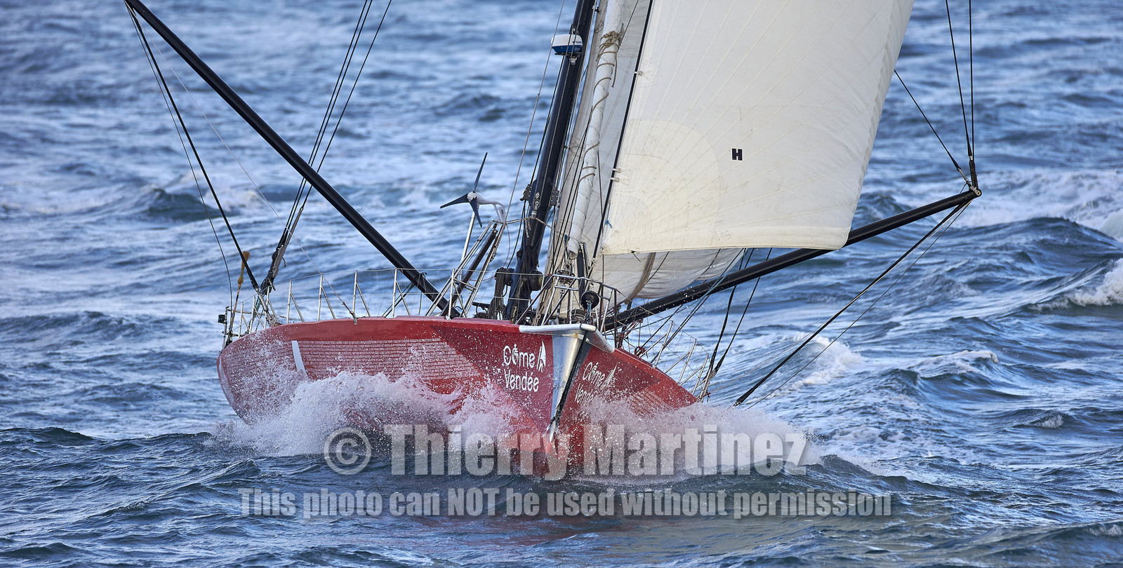 Départ de Jeff Pellet (FRA) sur son bateau COME IN VENDEE POUR UN TOUR DU MONDE;