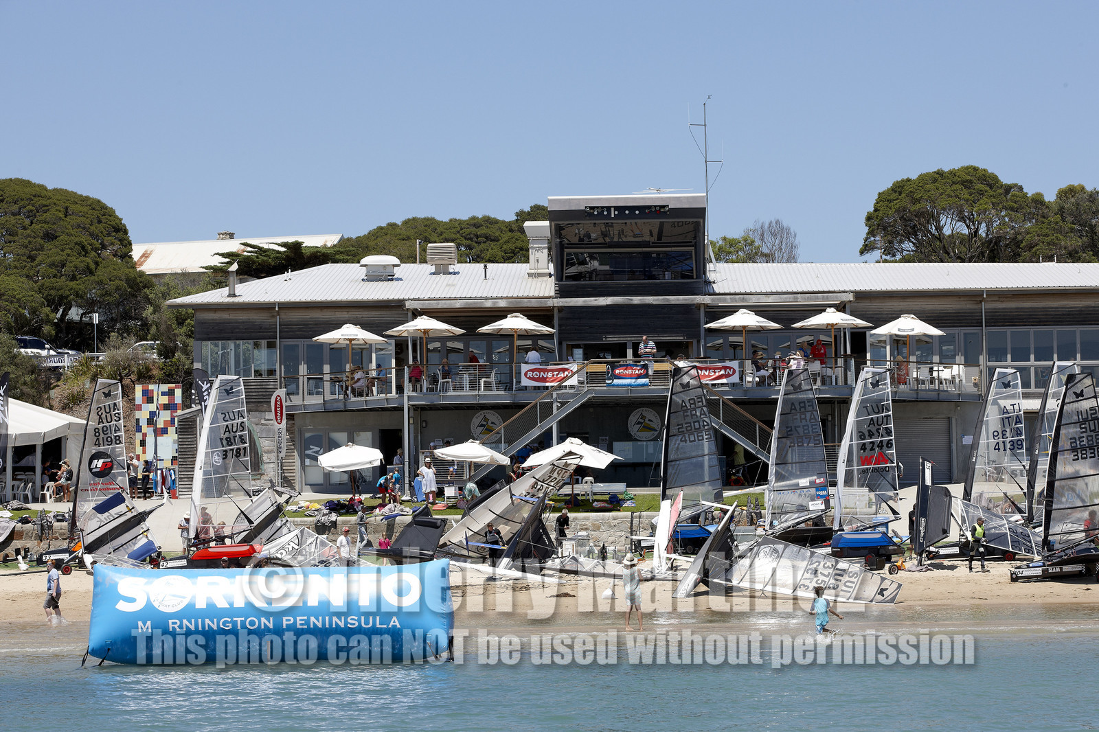 2015 McDougall + McConaghy Moth Worlds. Sorrento - VIC AUSTRALIA  . 6 16 January 2015. Organize by Sorrento Sailing Couta Boat Club.