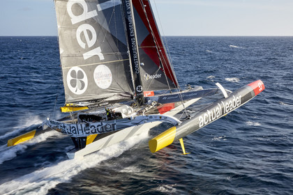 « ULTIM ACTUAL LEADER , Skipper Yves Le Blevec.