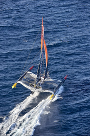 « ULTIM ACTUAL LEADER , Skipper Yves Le Blevec.