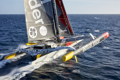 « ULTIM ACTUAL LEADER , Skipper Yves Le Blevec.
