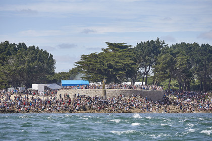 THM-17_011667-Semaine du Golfe - Parade