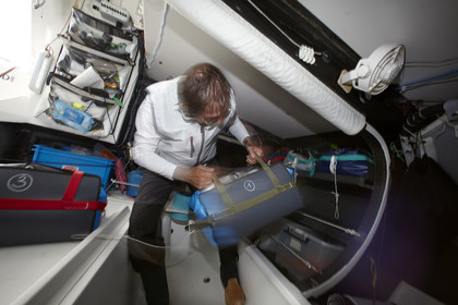 12_21308 Dom Wavre (SUI) a bord MIRABAUD