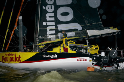 13_02008  2012 13 VENDEE GLOBE. Arrival in Les sables d'Olonne (