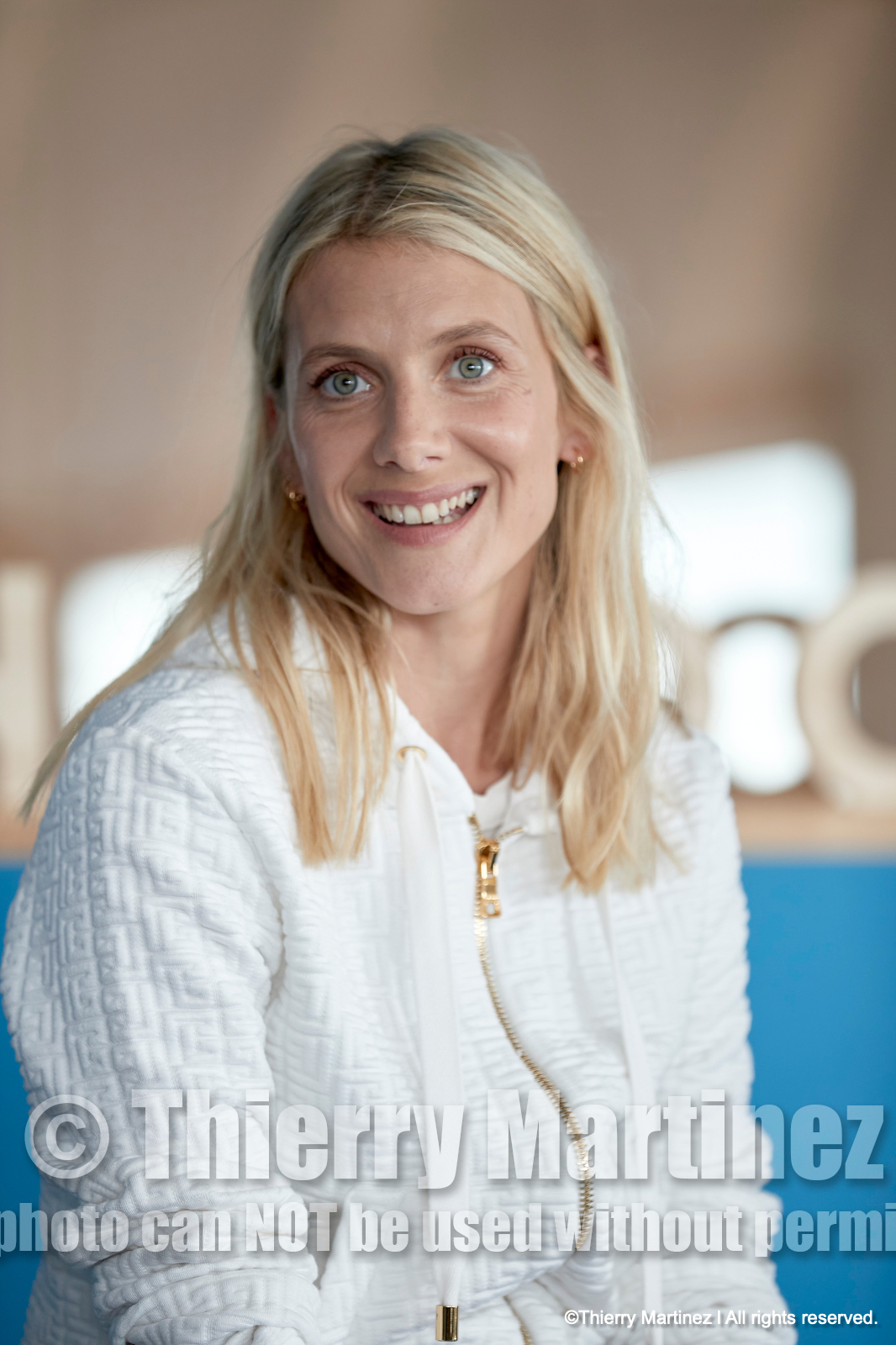 Baptême du trimaran ULTIM de François Gabart « SVR-LAZARIGUE » par Mélanie Laurent à Concarneau.