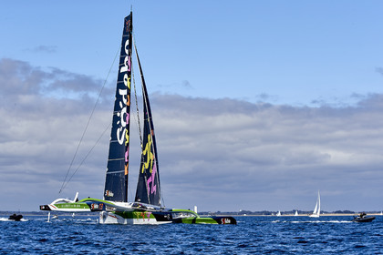 THM-19_16642_ARMEN RACE