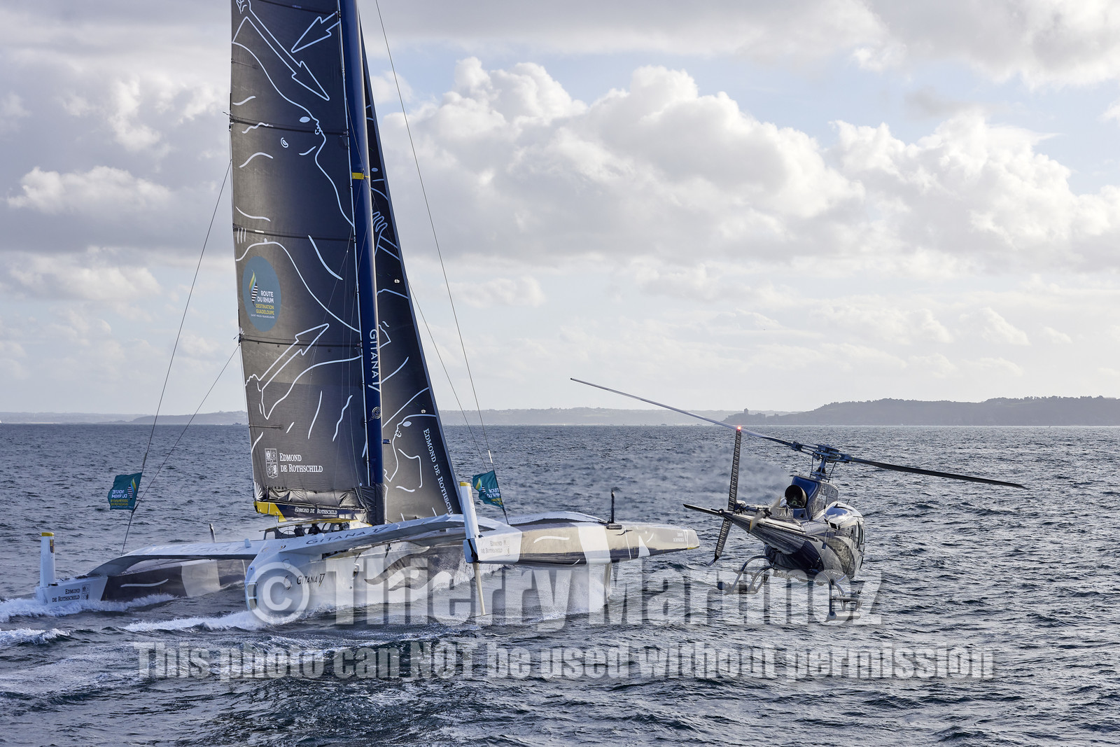 22_38948   © Thierry Martinez.DINARD, FRANCE. 9 Novembre  2022Départ de la 12éme ROUTE DU RHUM, transatlantique course à la voile en solitaire de St Malo(FRA)  à Pointe à Pitre (FRA-Guadeloupe) 3.543 milles nautiques.